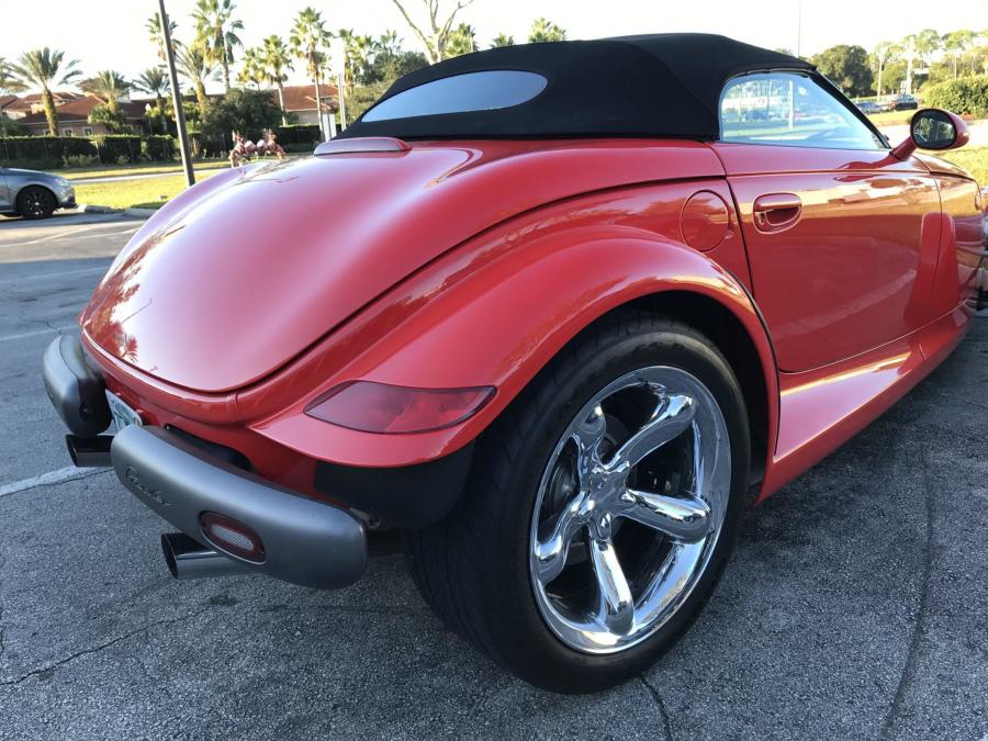Детали экстерьера Plymouth Prowler 1999 года  (фото 37 из 66)